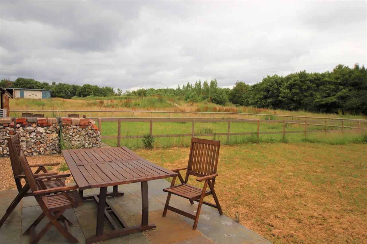 South Cottage - Rural Gem In The Heart Of The Sussex Countryside Twineham 外观 照片